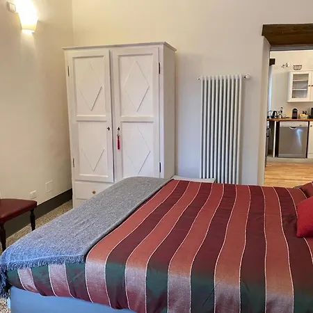 Degli Amici Apartamento *